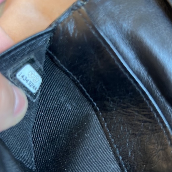 Authentic Chanel long wallet - Picture 13 of 17